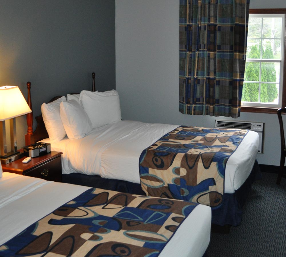 Grand Islander Hotel