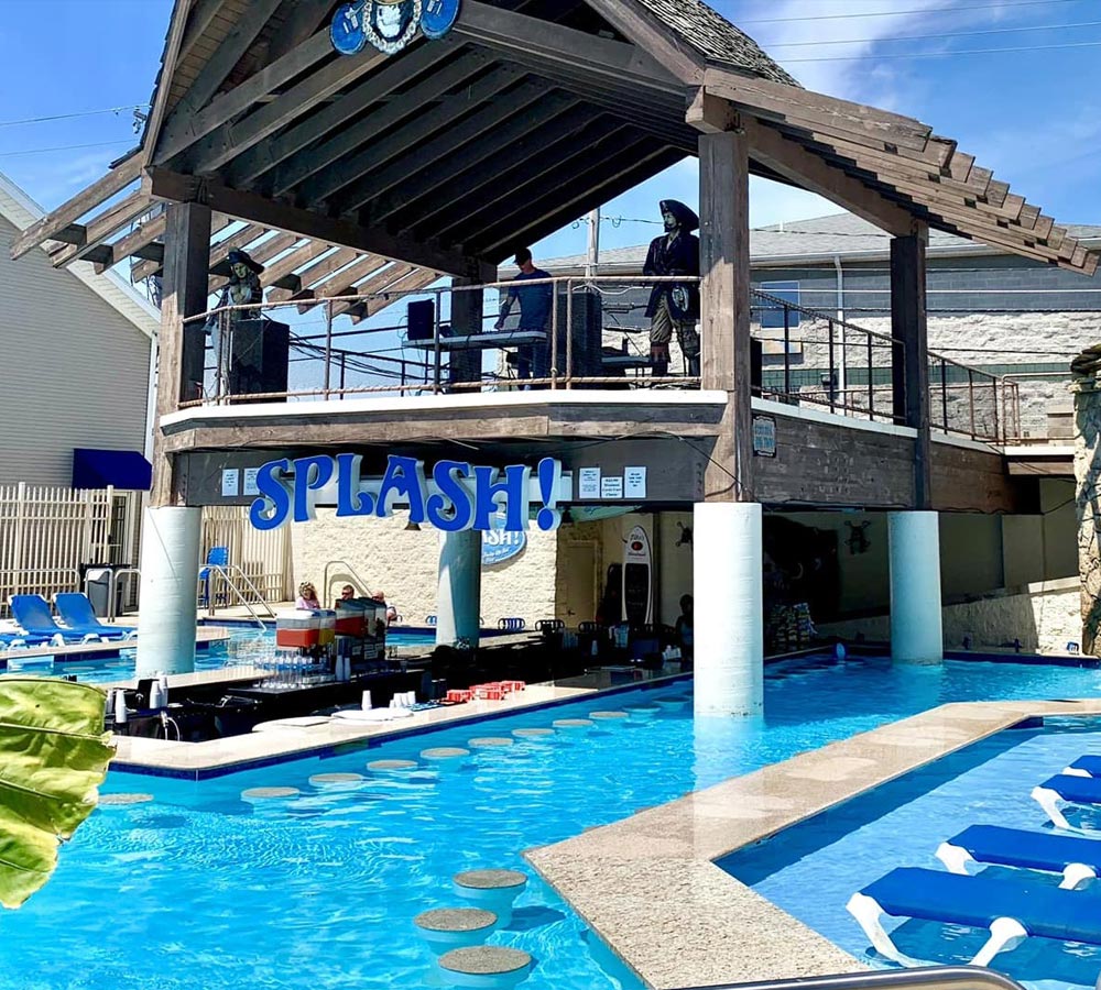 Grand Islander Hotel