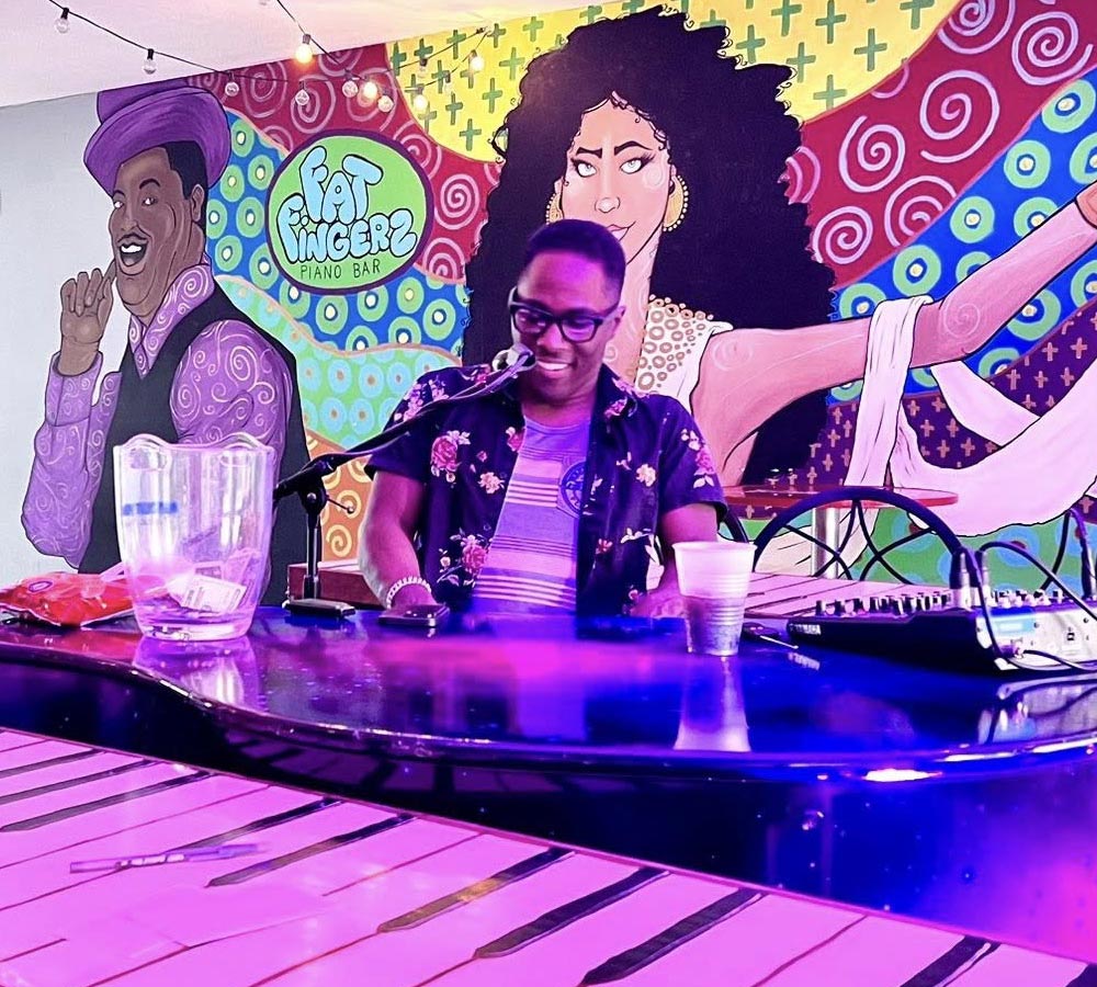 Grand Islander Hotel